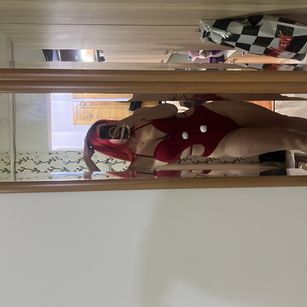 Model - Lana_devil1 redhead