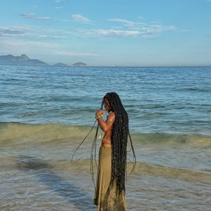 Model - Silverosequeen squirt