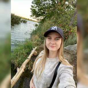 Model - PeachySoul blondie