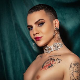 Model - Rhea Despot feet