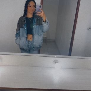 Model - SilvanaOwen JOI