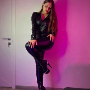 Model - your mezmerizing Sofia beautiful