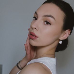 Model - Maxin Carroll joi