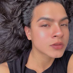 Model - Jenna Drako toys