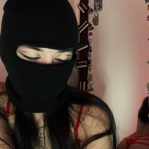 Model - Bad.Dixxxe Smoke