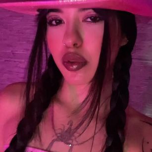 Model - Bad.Dixxxe HardSex