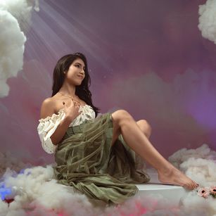 Model - Luciana anal