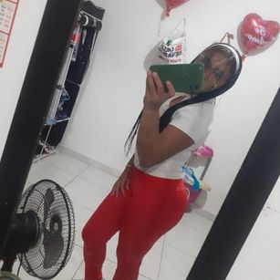 Model - Helen Tovar squirt