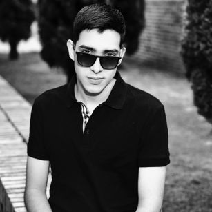 Model - Nicolas Fine student