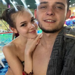 Model - Duo-Dreams feet