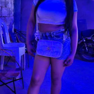 Model - Scarlet Godoy spittits