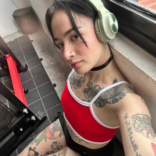 Model - Madisson Paytonh anal