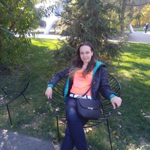 Model - Cora_Maro legs