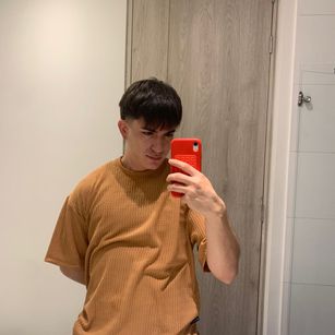 Model - Bayron bigass