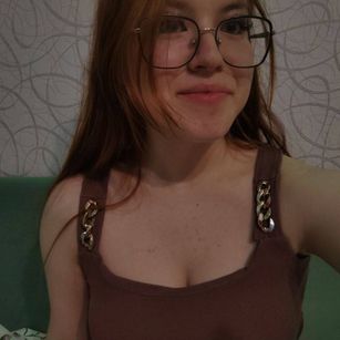 Model - Krysadapp sexy