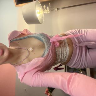 Model - Sarah pantyhose