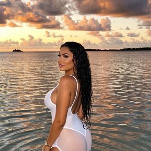 Model - DenniseTaylor bigass