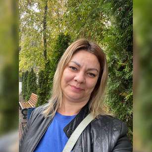 Model - Soft Molly SmileOnline