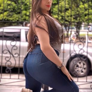 Model - Melissa Adams gape