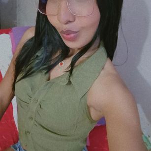 Model - Nahomi Jaspe Squirt