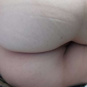 Model - Natural Woman bigtits