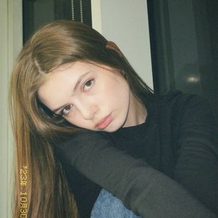 Model - Ellya smalltits