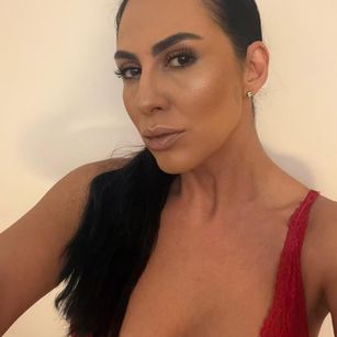 Model - XxMarina pornstar