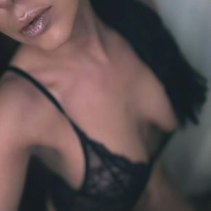 Model - XxMarina striptease