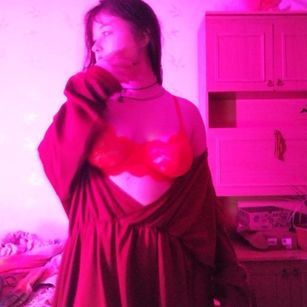 Model - VeraLin cute