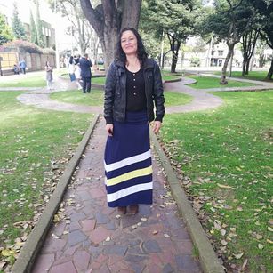 Model - ALEXAN FINGERING