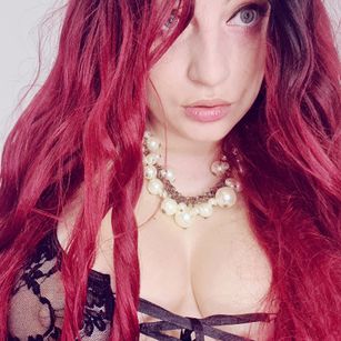 Model - GiannaDavis MILF