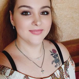 Model - Nika29 cheerful