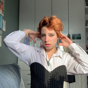 Model - Sara pantyhose