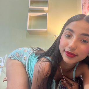 Model - Lally bignipples