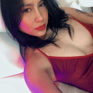 Model - Cata scott squirt