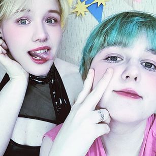 Model - sweetpussies shaved