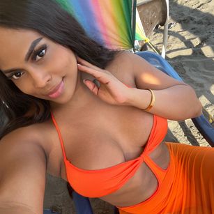 Model - Victoria phillips cum