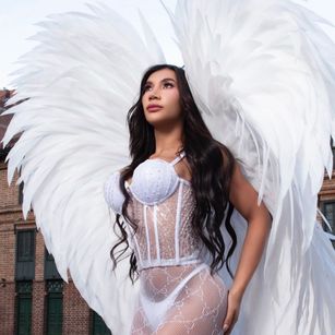 Model - Laura Candice anal