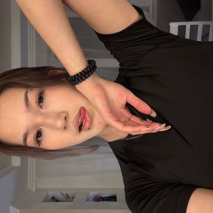 Model - lilXdomii piercing