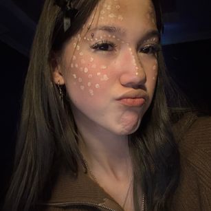 Model - lilXdomii asian