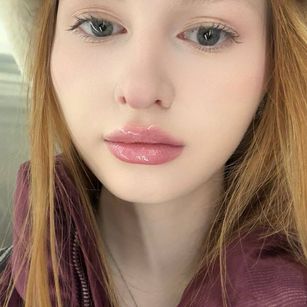 Model - LuxXAngel cam2cam