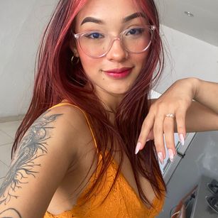 Model - SashaHans pussy