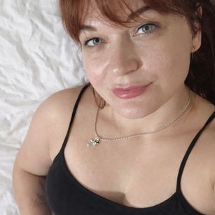 Model - ElektraShine chat