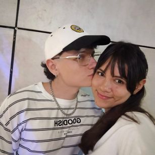 Model - Emily_and_Zac anal