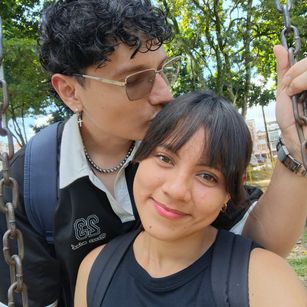 Model - Emily_and_Zac blowjob