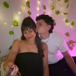 Model - Emily_and_Zac anal