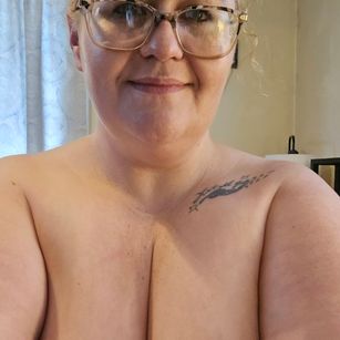 Model - Tasha Marie Milf