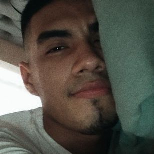 Model - MikaelGrey novio