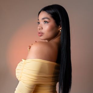 Model - LilyFoxx bigboobs