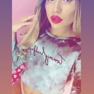 Model - shopia_pinterr_ bdsm